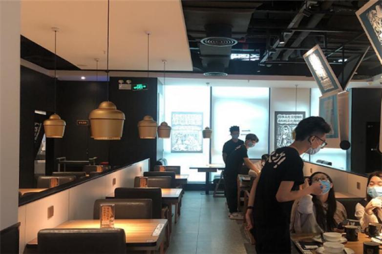 苏家鱼石锅酸菜鱼